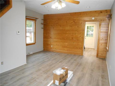 5303 Nathan Ave, Ashtabula, OH 44004 photo 4