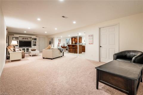 7014 Spring Walk Dr NE, Canton, OH 44721 photo 22