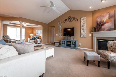 7014 Spring Walk Dr NE, Canton, OH 44721 photo 4