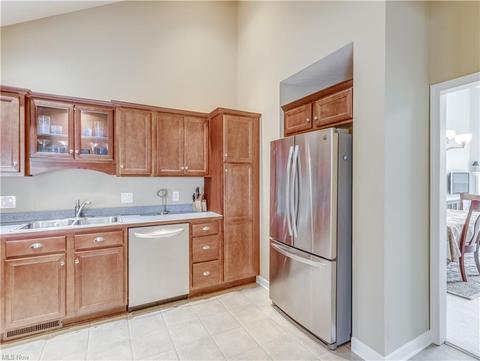 2585 River Downs, Stow, OH 44224 photo 9