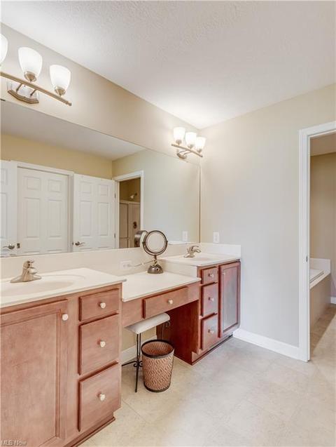 2585 River Downs, Stow, OH 44224 photo 16