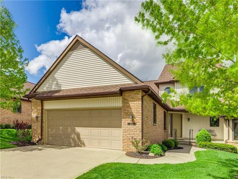 2585 River Downs, Stow, OH 44224 photo 1