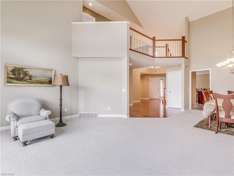 2585 River Downs, Stow, OH 44224 photo 5