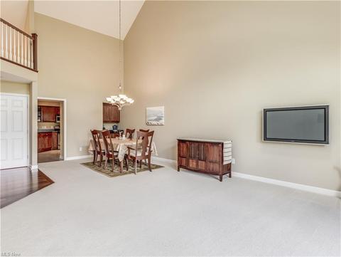 2585 River Downs, Stow, OH 44224 photo 6