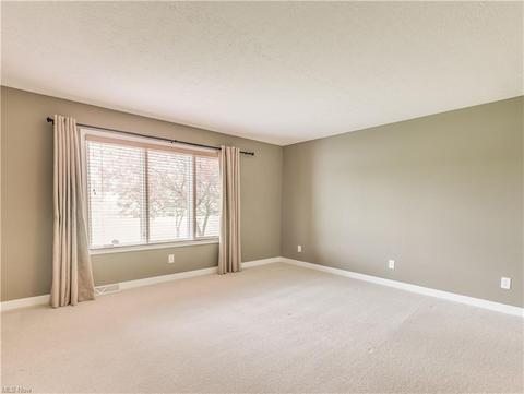 2585 River Downs, Stow, OH 44224 photo 13