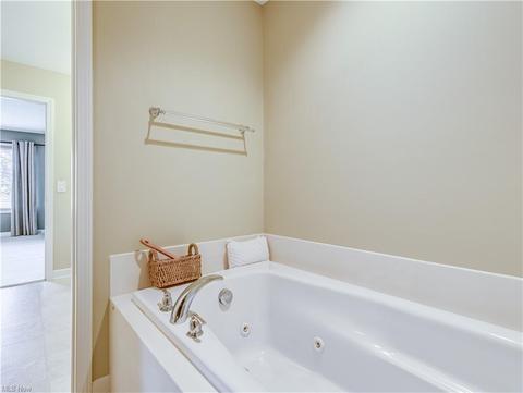 2585 River Downs, Stow, OH 44224 photo 17