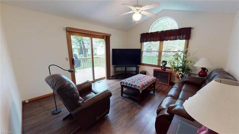 120 Waters Edge Dr, Elyria, OH 44035 photo 13