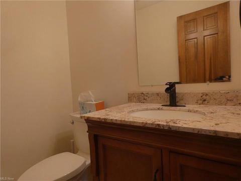 120 Waters Edge Dr, Elyria, OH 44035 photo 8