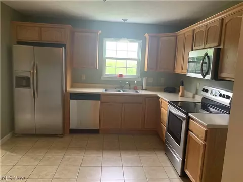 201 Railroad St, Barnesville, OH 43713 photo 11
