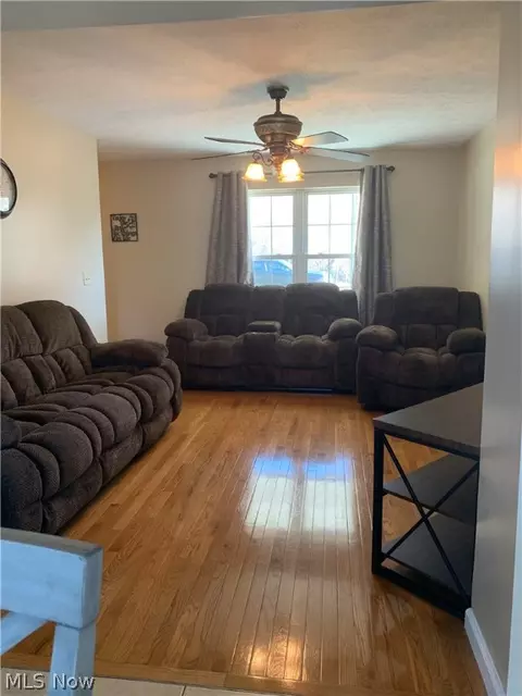 201 Railroad St, Barnesville, OH 43713 photo 5