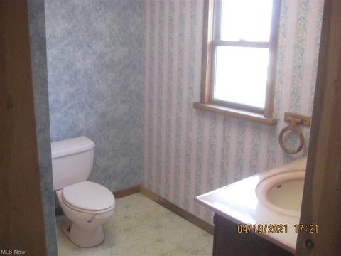 1831 Frederick Ave SW, Canton, OH 44706 photo 9
