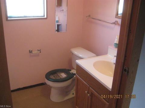 1831 Frederick Ave SW, Canton, OH 44706 photo 8