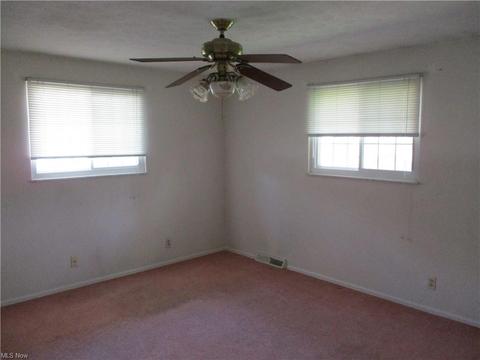 429 Poplar St, Elyria, OH 44035 photo 9