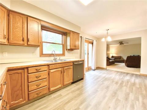 6631 Memory Ln, Mentor, OH 44060 photo 5