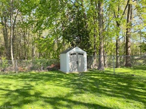 4607 Willowbrook Dr, Mentor, OH 44060 photo 5