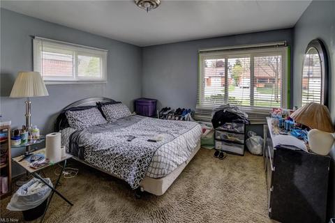 700 Hemlock Dr, Euclid, OH 44132 photo 16