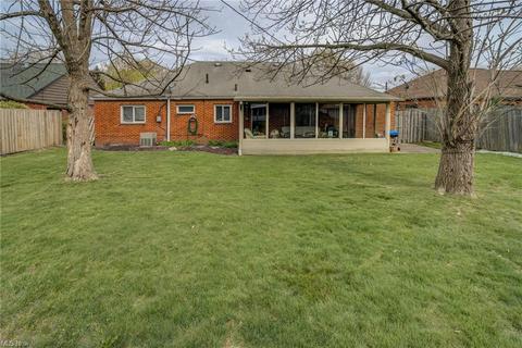 700 Hemlock Dr, Euclid, OH 44132 photo 23
