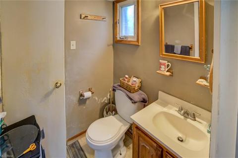 700 Hemlock Dr, Euclid, OH 44132 photo 20
