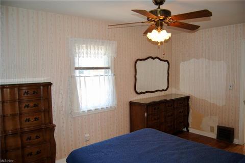3907 Pershing Ave, Parma, OH 44134 photo 20