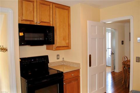3907 Pershing Ave, Parma, OH 44134 photo 15