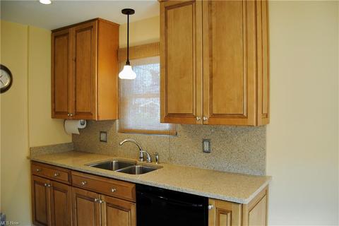 3907 Pershing Ave, Parma, OH 44134 photo 17