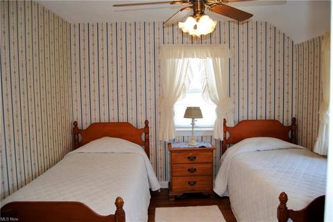 3907 Pershing Ave, Parma, OH 44134 photo 22