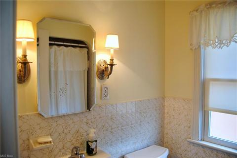 3907 Pershing Ave, Parma, OH 44134 photo 18