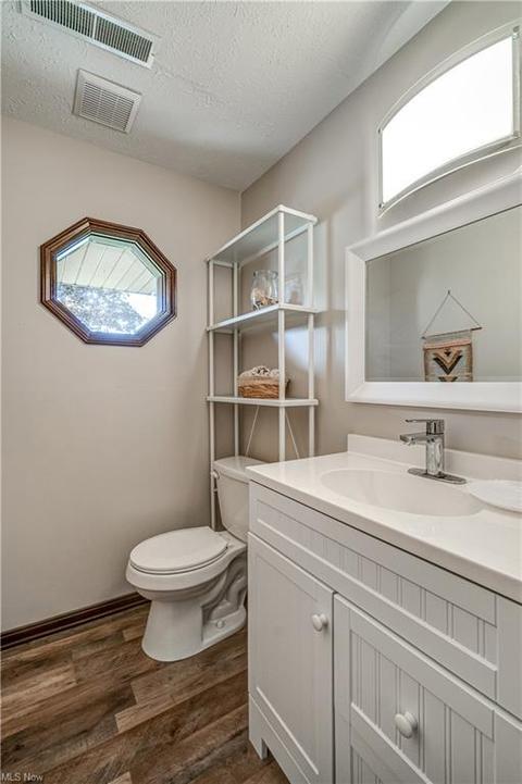6836 Firestone Ave NE, Canton, OH 44721 photo 23