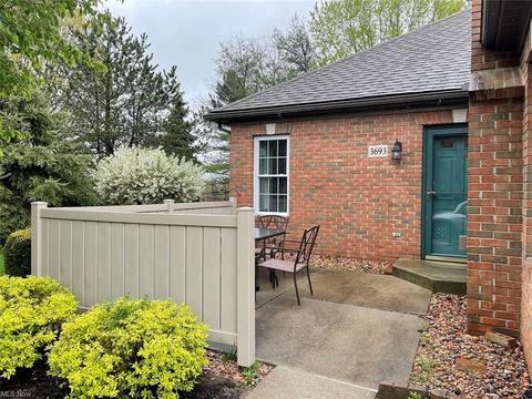 3693 Barrington Pl NW, Canton, OH 44708 photo 1