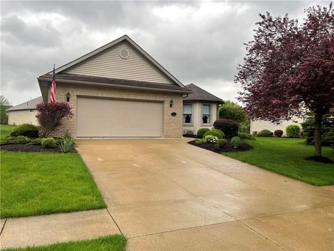 708 Parkview Dr, Dover, OH 44622 photo 3