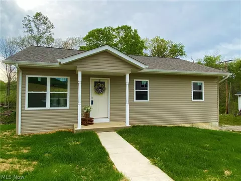 152 Pine Ln, Barnesville, OH 43713 photo 3