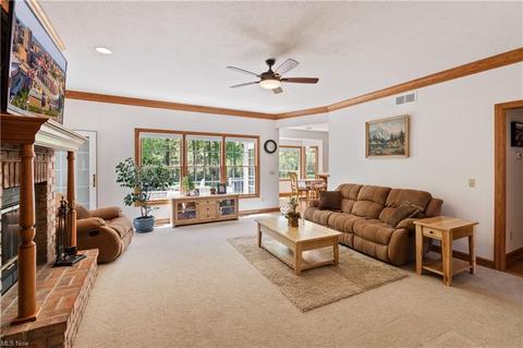 231 Patrick John Dr, Wadsworth, OH 44281 photo 8