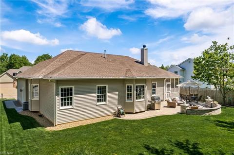 231 Patrick John Dr, Wadsworth, OH 44281 photo 2