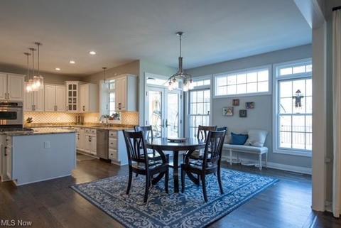 5456 Pine Ln, Solon, OH 44139 photo 4