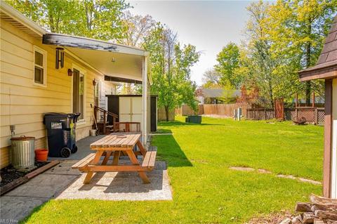 348 Hickory Run, Lagrange, OH 44050 photo 22