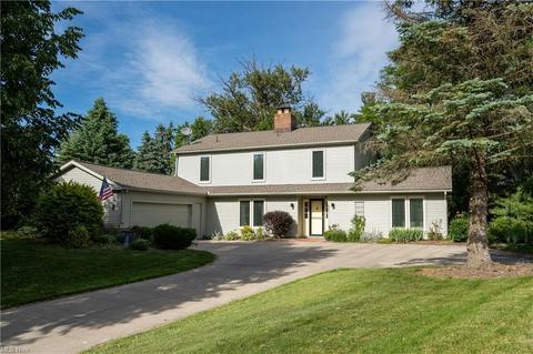 893 Brandon Cir, Aurora, OH 44202 photo 1