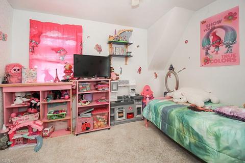 428 Augusta Ave, Lorain, OH 44052 photo 18