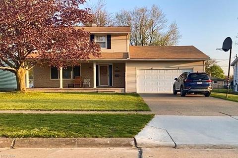1815 E Skyline Dr, Lorain, OH 44053 photo 1