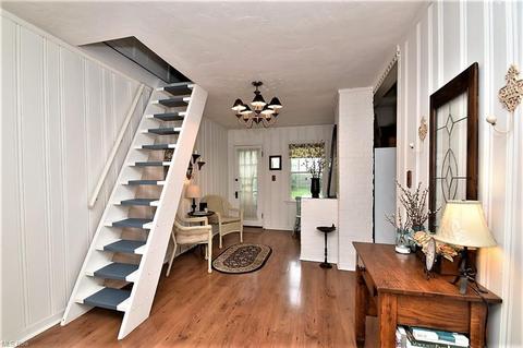 34275 Bainbridge Rd, Solon, OH 44139 photo 4