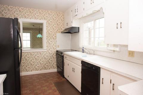 1128 E Wayne Ave, Wooster, OH 44691 photo 6