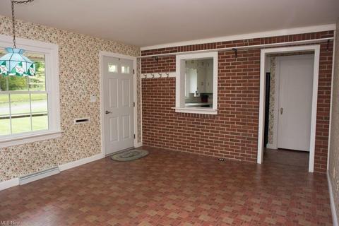 1128 E Wayne Ave, Wooster, OH 44691 photo 4
