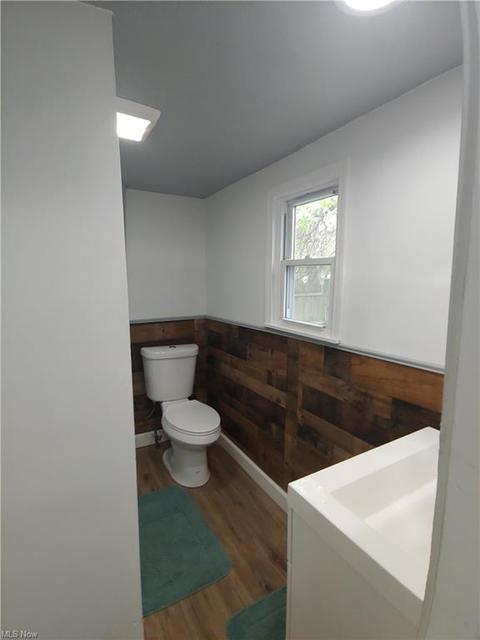 618 Dewitt St, Lorain, OH 44055 photo 13