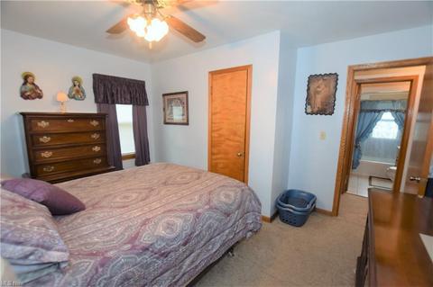 2860 Nesmith Lake Blvd, Akron, OH 44314 photo 12