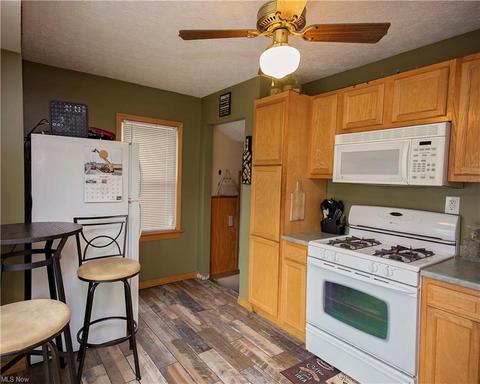 2434 E 35th St, Lorain, OH 44055 photo 21