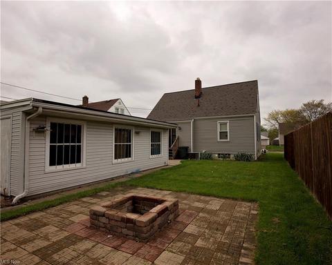 2434 E 35th St, Lorain, OH 44055 photo 6
