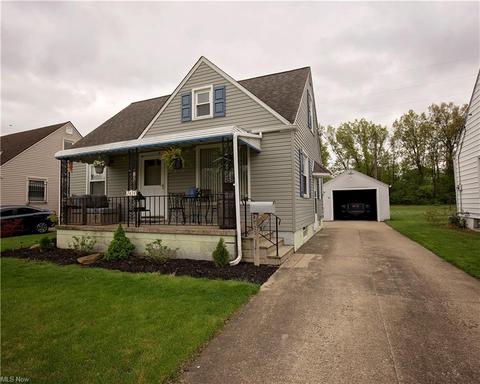 2434 E 35th St, Lorain, OH 44055 photo 3