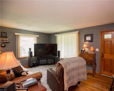 2434 E 35th St, Lorain, OH 44055 photo 10