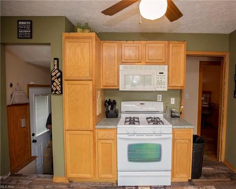 2434 E 35th St, Lorain, OH 44055 photo 20