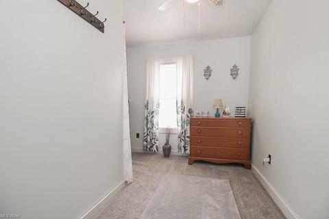 121 Bath St, Elyria, OH 44035 photo 9