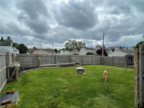 429 Creed St, Struthers, OH 44471 photo 5